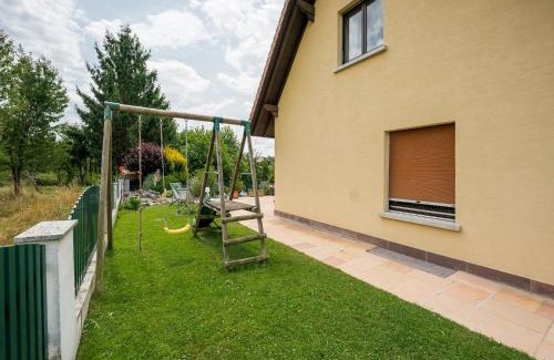 Ruederbach House | Holiday Home in Ruederbach near Lake