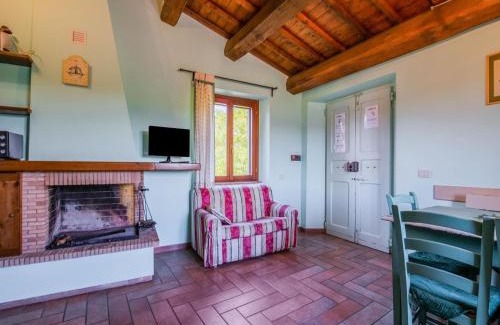 Sellano House | Holiday Home in Sellano with Pool & Sun Terrace