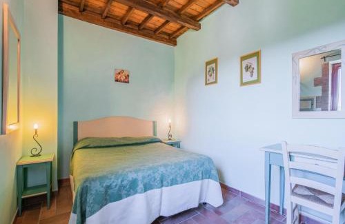 Sellano House | Holiday Home in Sellano with Pool & Sun Terrace