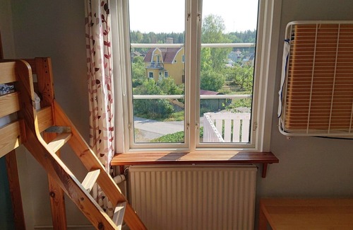 Ankarsrum House | Holiday home in Småland with a rowing boat, kayak and large veranda, Tjust Skärgård