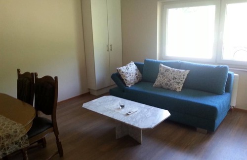 Echtershausen House | Holiday home In the Ey - 2 bed cottage in the Ey