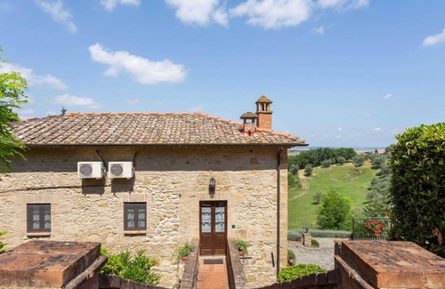 Volterra House | Holiday Home in Volterra With Pool & Views