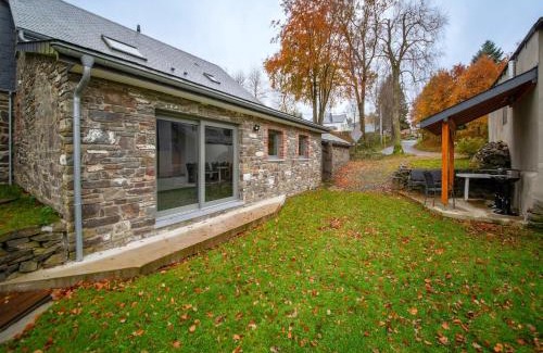 Walk House | Holiday Home in Waimes with Garden