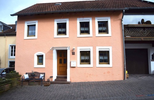 Wilsecker House | Holiday home in Wilsecker with private terrace