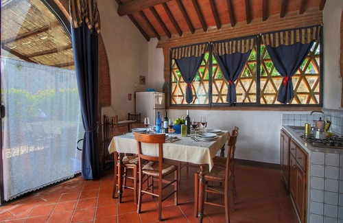 Colle di Val d'Elsa House | Holiday Home in Chianti Hills with Pool