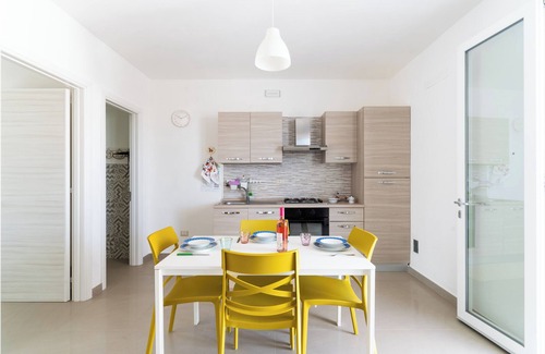 Torre San Giovanni House | Holiday Home 'Donasand torre San Giovanni' with Private Terrace and Balcony