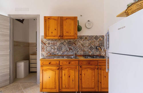 Casamassella House | 'Holiday Home Lu Sule' with Garden & A/C