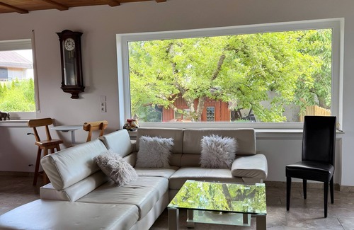 Pfullendorf House | Holiday Home 'Jo und Jo' with Private Terrace, Private Garden and Wi-Fi