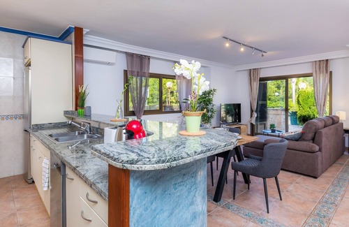 Can Picafort House | Holiday Home “Jordi” close to the Sea with Mountain View, Wi-Fi, Terrace & Pool
