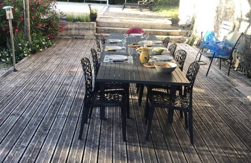 Fauroux House | Holiday Home 'La Boissière' with Private Pool, Wi-Fi and Air Conditioning