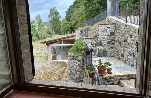 Serramazzoni House | Holiday Home "La Casa della Nonna" with Mountain View, Private Terrace & Wi-Fi