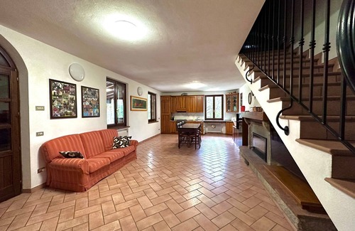 Serramazzoni House | Holiday Home "La Casa del Borgo" with Mountain View, Private Terrace & Wi-Fi