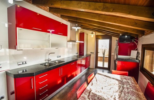 Aldeatejada House | Holiday Home 'La Chirumba' with Mountain View, Wi-Fi and Air Conditioning