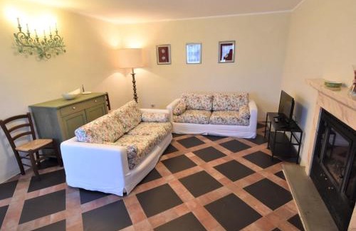 Castana House | Holiday Home La Corte Bricca - Casa Padronale by Interhome