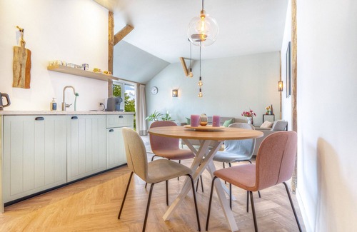 Schapen House | Holiday Home 'Land Hof Spelle' with Private Terrace, Private Garden and Wi-Fi