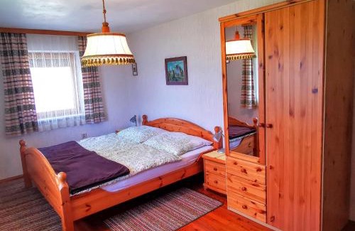 Niederoeblarn House | Holiday Home Landhaus Prieger by Interhome