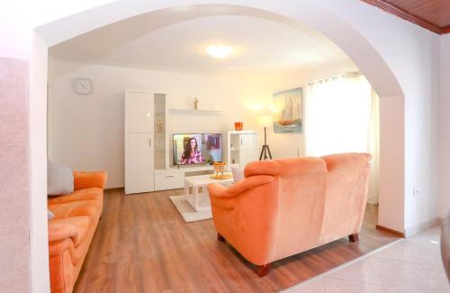 Mravince Apartment | Holiday Home Lany