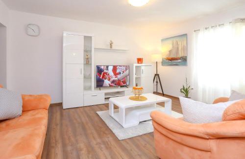Mravince Apartment | Holiday Home Lany