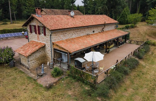 Piegut-Pluviers House | Holiday Home 'Les Touilles - Dordogne' with Private Pool, Private Terrace and Wi-Fi