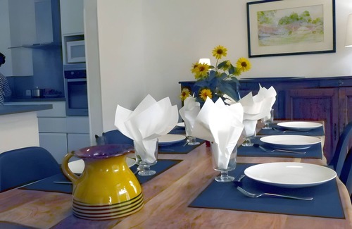Caussou House | Holiday Home 'Le Marmare' with Mountain View, Private Terrace and Wi-Fi