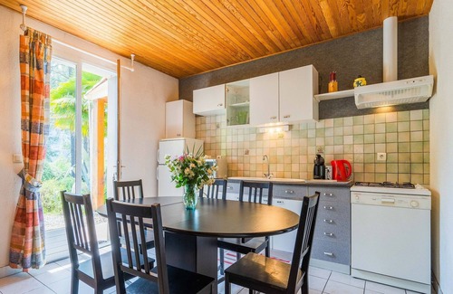 Les Salelles House | Holiday Home Les Salelles near Nature