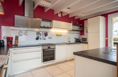 Lavergne House | Holiday Home 'Lespiland 4étoiles T Et H Piscine' with Private Pool, Private Terrace and Wi-Fi