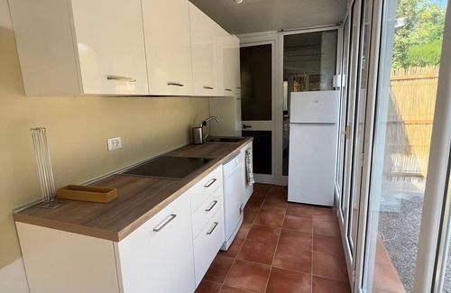 Lacona House | Holiday Home 'Limone' with Private Terrace, Private Garden and Air Conditioning