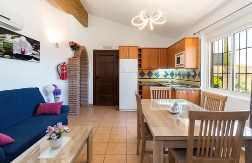 Velez-Malaga House | Holiday Home Los Aperos 1 with Sea View, Pool, Garden & Wi-Fi