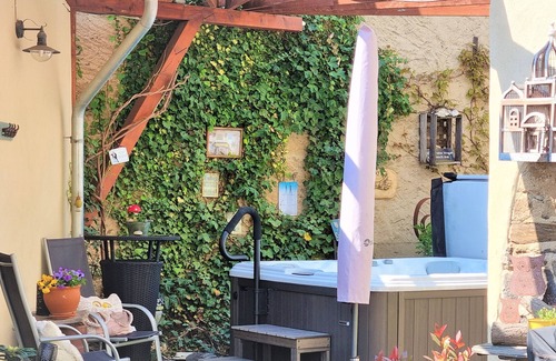 Gappenach House | Holiday Home 'Maifelder Wellnessbauernhaus'
