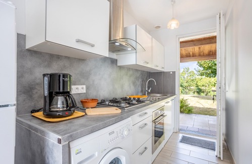 Maille House | Holiday Home 'Maison De 2 À 4 Personnes' with Private Terrace, Private Garden and Wi-Fi