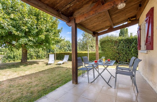 Maille House | Holiday Home 'Maison De 2 À 4 Personnes' with Private Terrace, Private Garden and Wi-Fi