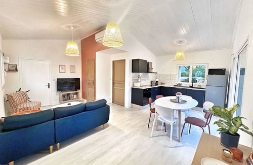 Sainte-Foy House | Holiday Home 'Maison Proche Vendée Globe 6p' with Private Terrace and Air Conditioning