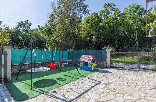 Snasici House | Holiday Home Marija by Interhome
