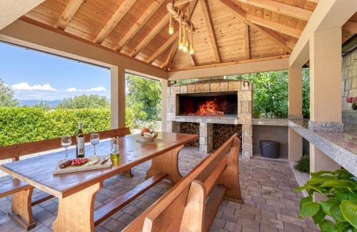 Tribulje House | Holiday Home Matea by Interhome