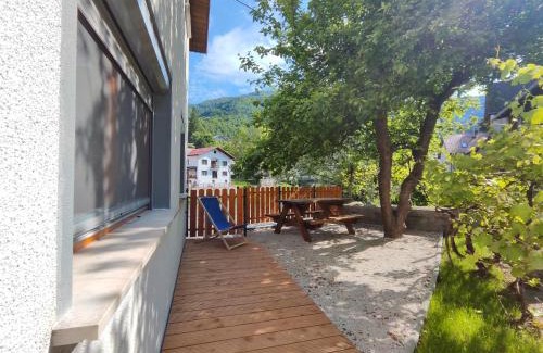 Spodnja Idrija House | Holiday Home Mila