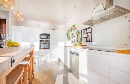 Altea House | Holiday Home 'Mimar Altea Exclusive' with Sea View, Wi-Fi and Air Conditioning