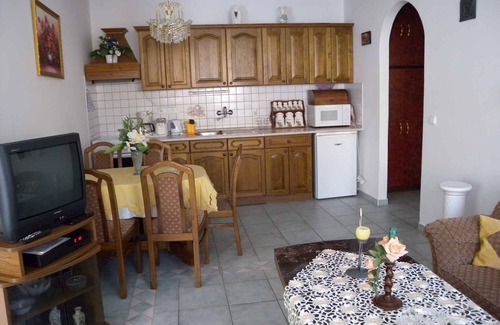 Keszthely House | Holiday home mit Garten und Pool