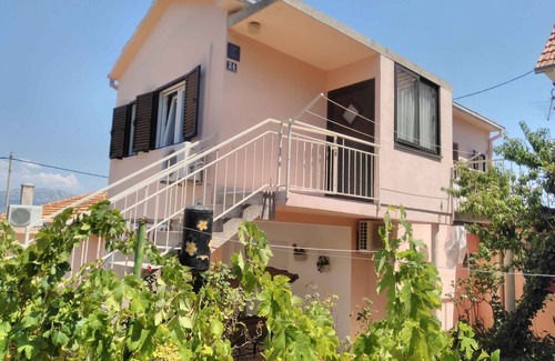 Slatine House | Holiday home mit Klimaanlage und Garten