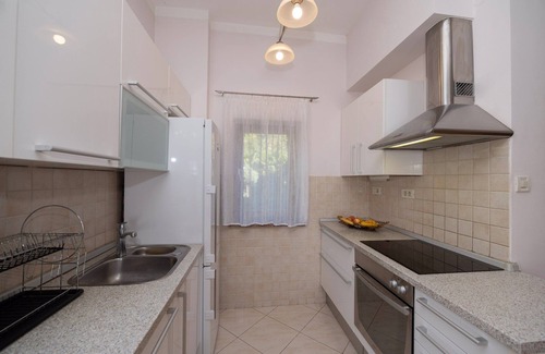 Opric House | Holiday home mit Klimaanlage und Garten