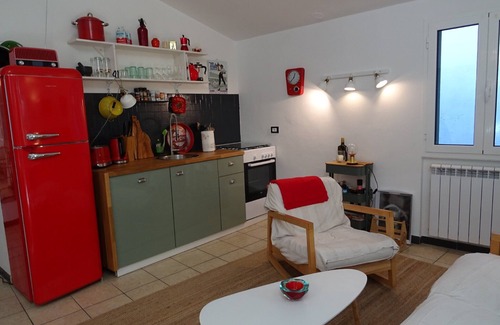 Dolcedo House | Holiday Home 'Modernes Casa Camillo Im Olivenhain' with Mountain View, Terrace and Wi-Fi