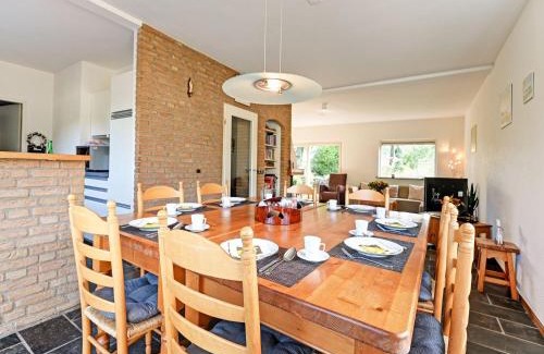Beek House | Holiday Home Montferland near Huis Bergh Castle, cleaning included