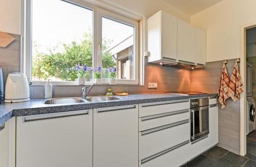 Beek House | Holiday Home Montferland near Huis Bergh Castle, cleaning included