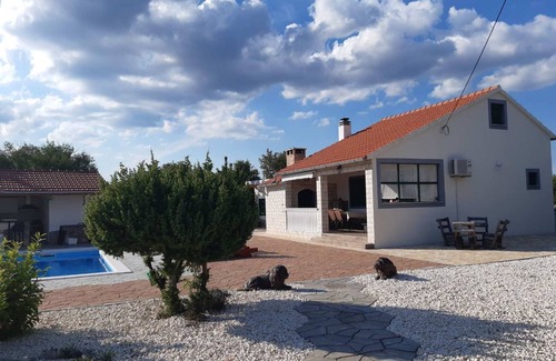 Bristane Villa | Holiday Home Mystc Woods