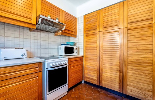 Alpouvar House | Holiday Home 'N's' with Shared Pool, Shared Garden and Wi-Fi