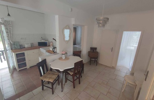 Balatonfoldvar House | Holiday home near the beach with Wi-Fi and large terrace