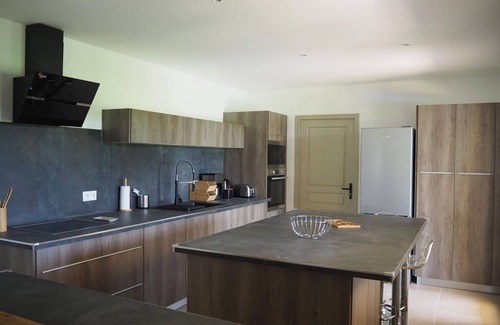 Domazan House | Holiday Home near Pont du Gard & Vineyards