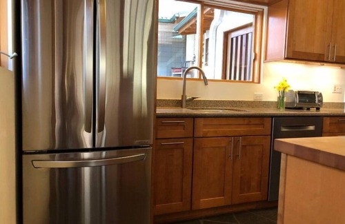 Cascadel Woods House | Holiday Home near Yosemite National Park!