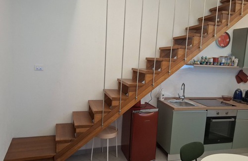 Borgo Vecchio House | Holiday Home 'Nica Nica' with Private Terrace, Wi-Fi and Air Conditioning
