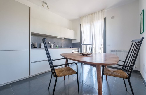 Furci Siculo House | Holiday Home 'Ninai Sea Holiday Apartment 2' with Balcony, Wi-Fi and Air Conditioning