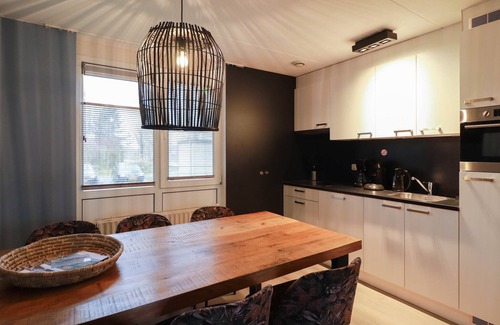Makkum House | Holiday home on the water in Friesland